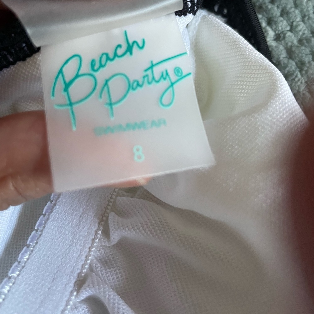 Bundle 3/$20 - Fun Tankini - Picture 8 of 8